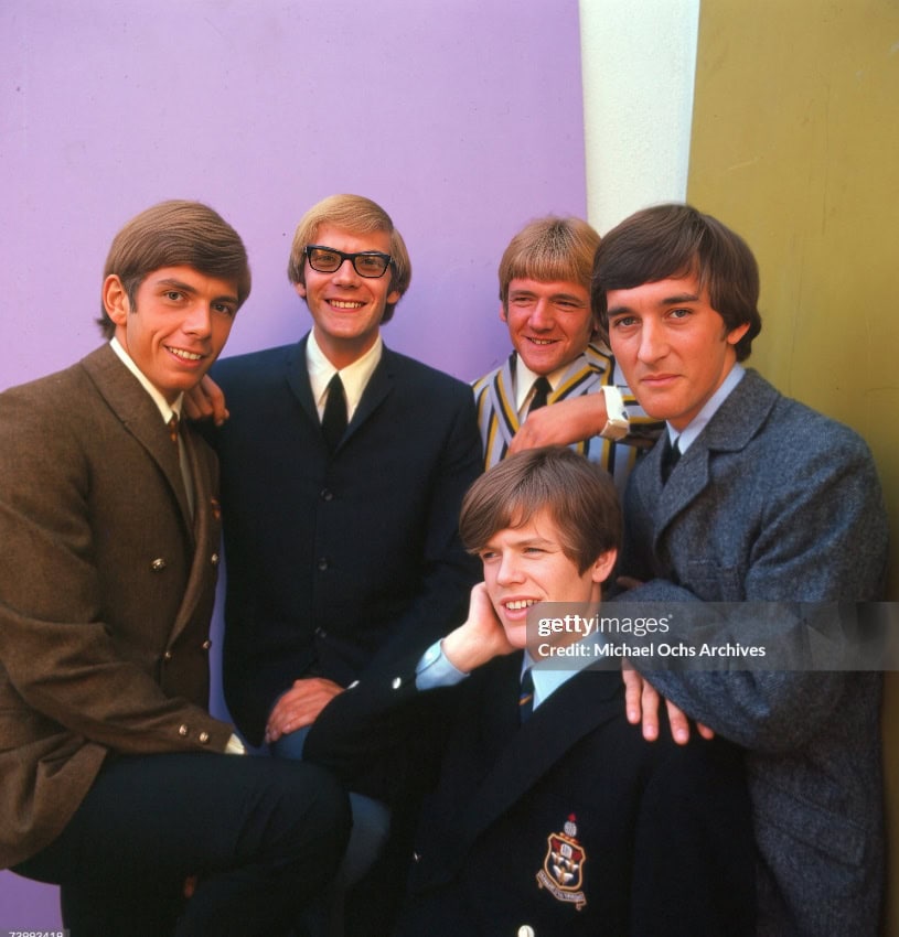 Silhouettes &#8211; 1965